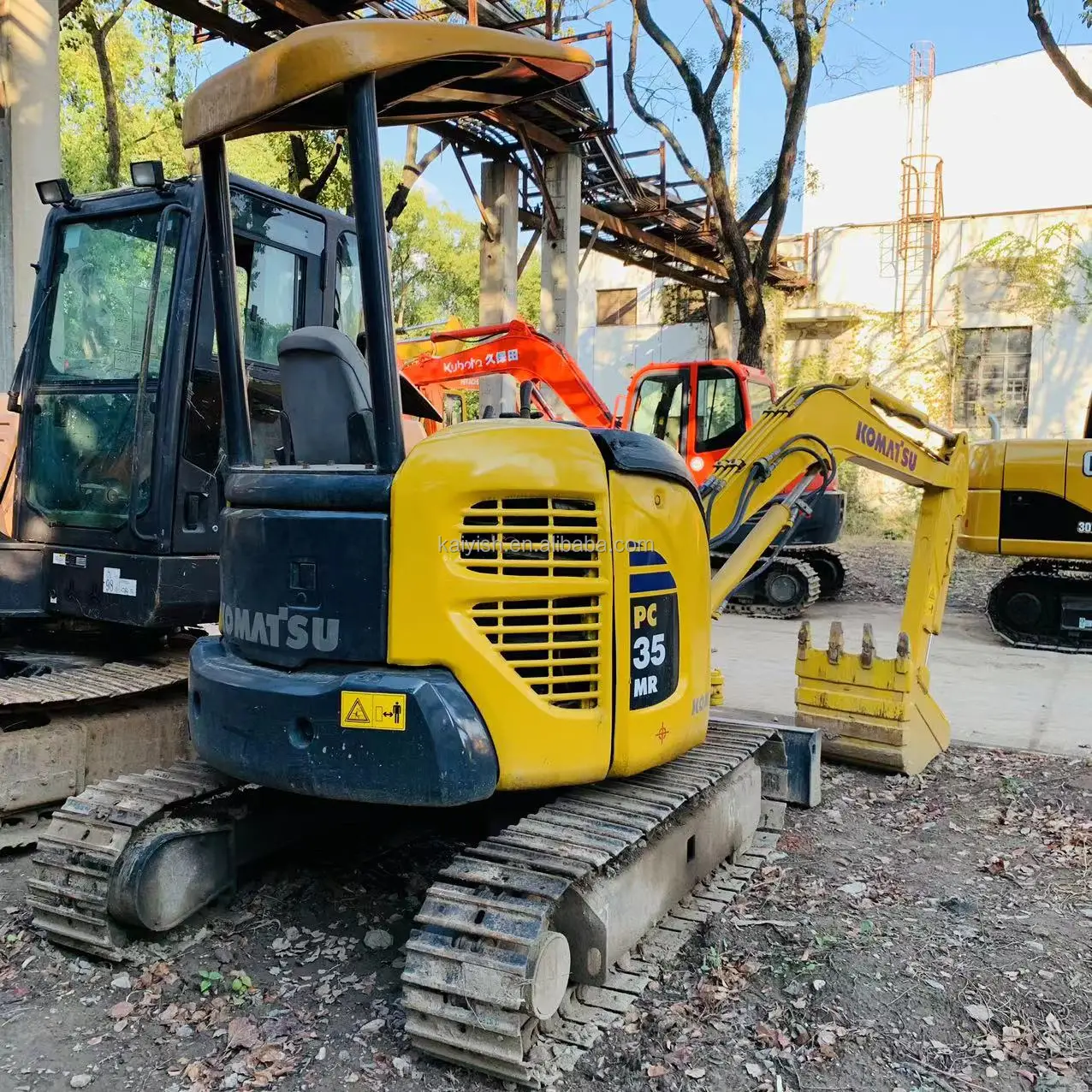 Низкие рабочие часы 2 т 5 3 используется в Японии оригинальный Komatsu PC35 PC30 PC25 PC40 PC50 Подержанные мини-экскаваторы для продажи