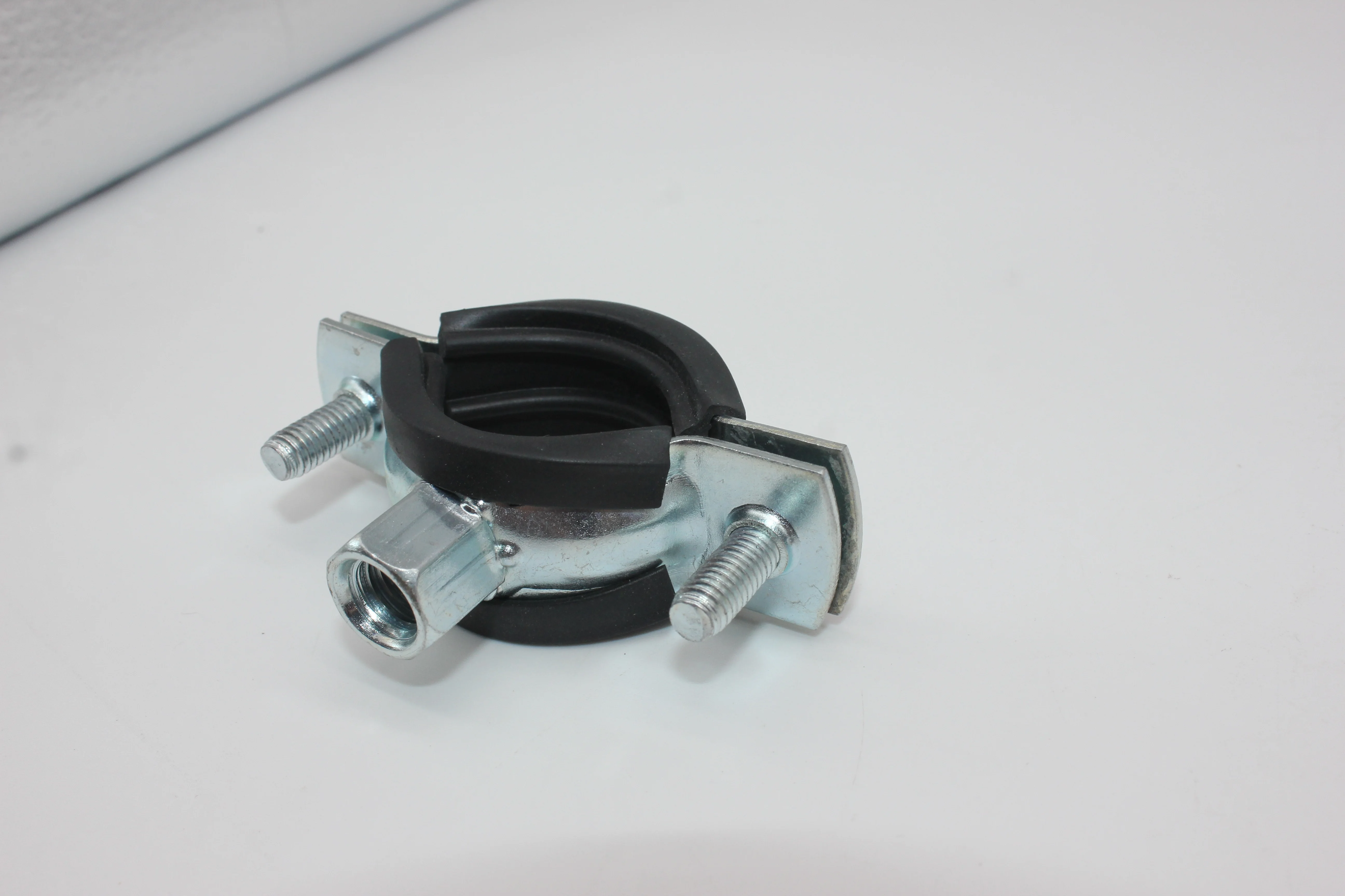 Caddy Macrofix strut Pipe Clamp with Rubber Lining Acoustic Pipe Clip - Double Bolte