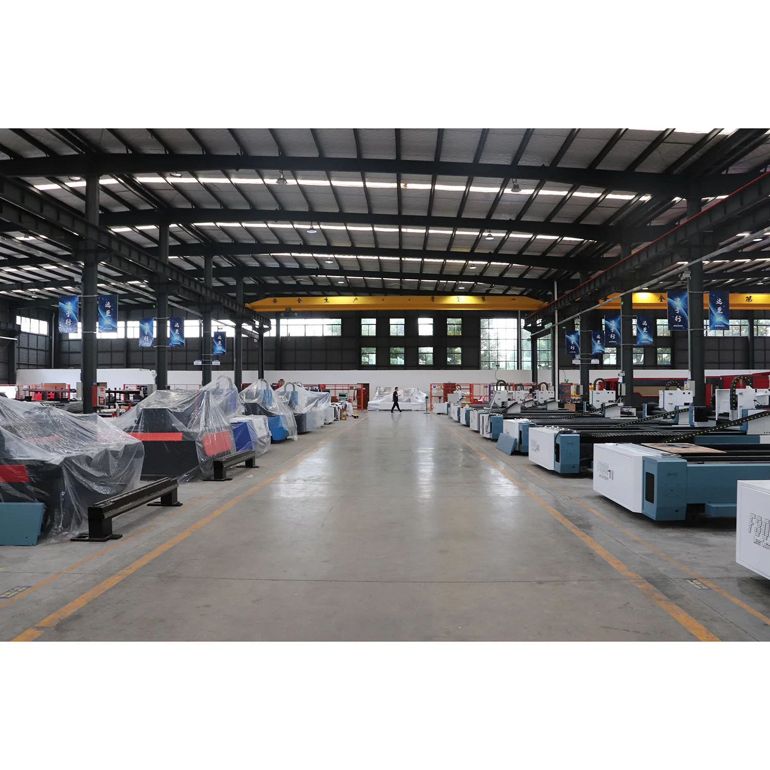 Metal Fiber Laser Cutting Machine Heavy Duty 3015 Table 3000W to 20kw Custom SUDA LASER 32 Years Manufacturer