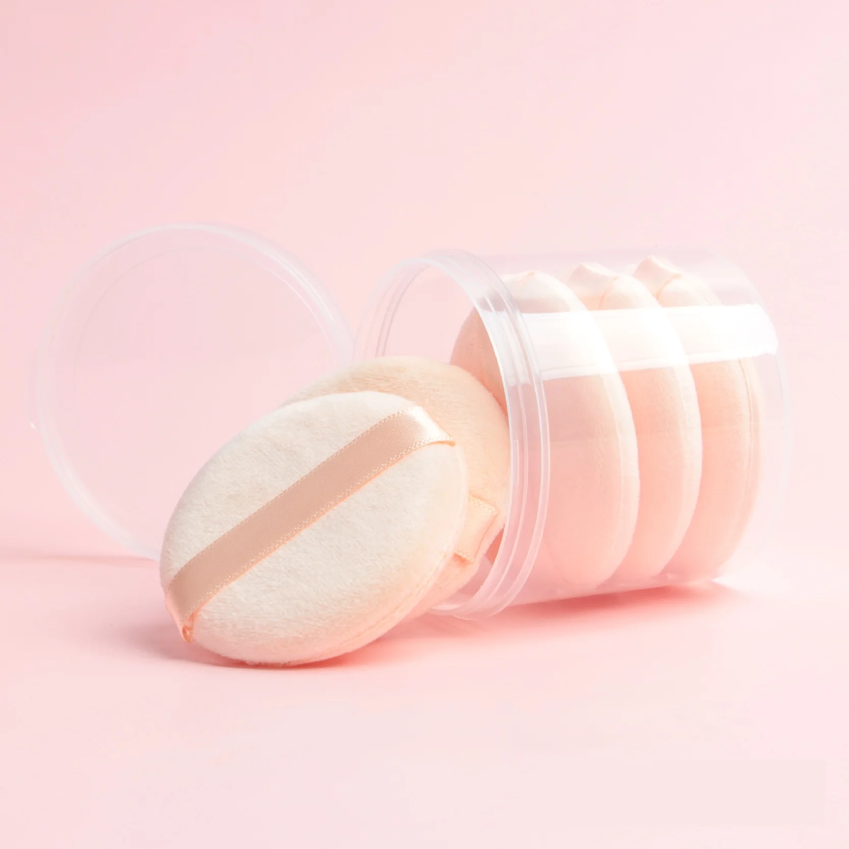 High Quality Customize Logo Portable Soft Up Foundation Puff Sponge Makeup Cosmetic Facial Velvet Round Powder Puff