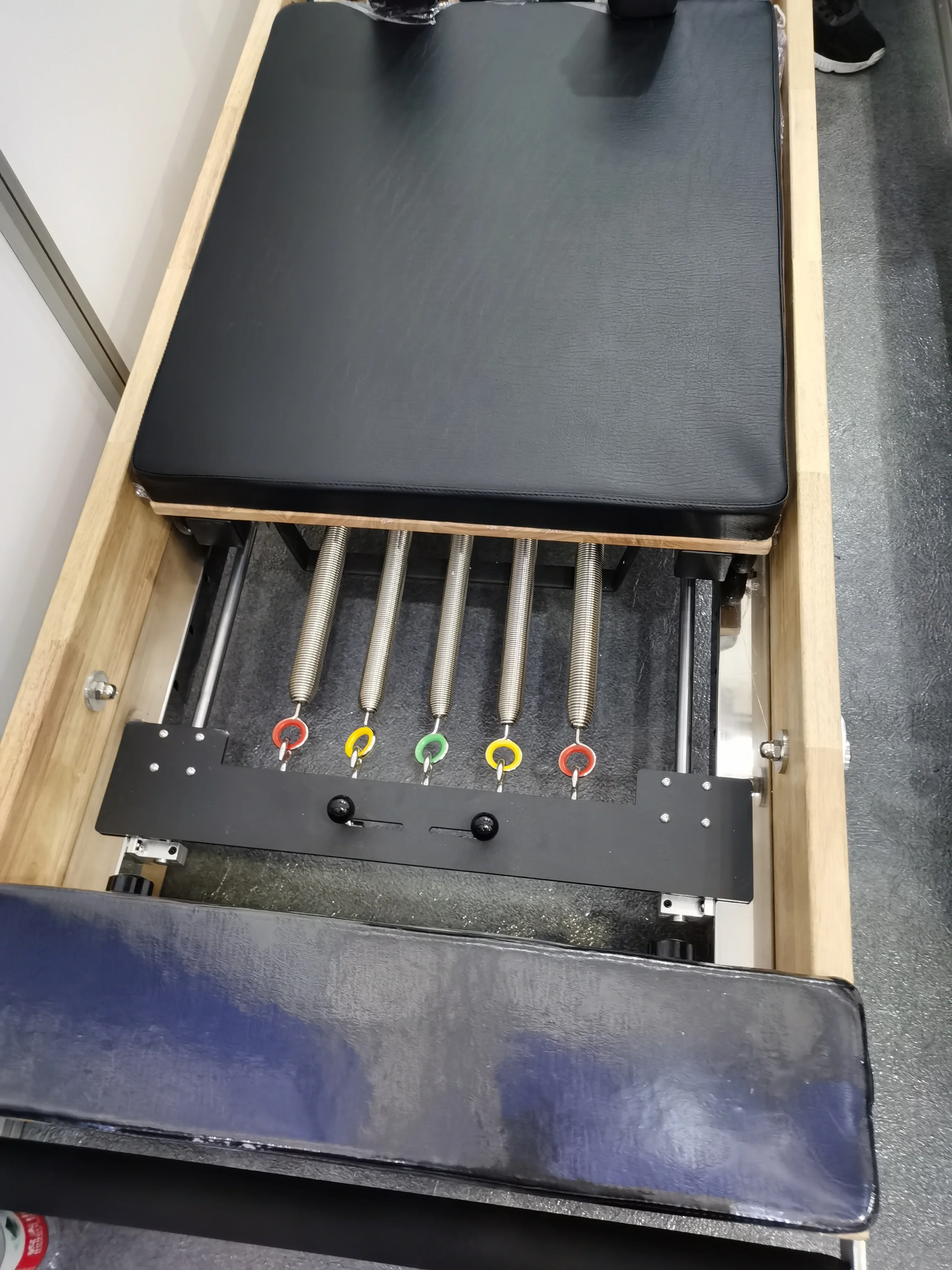 Эластичные пружины для высококачественного фитнес-оборудования и пружин для пилатеса