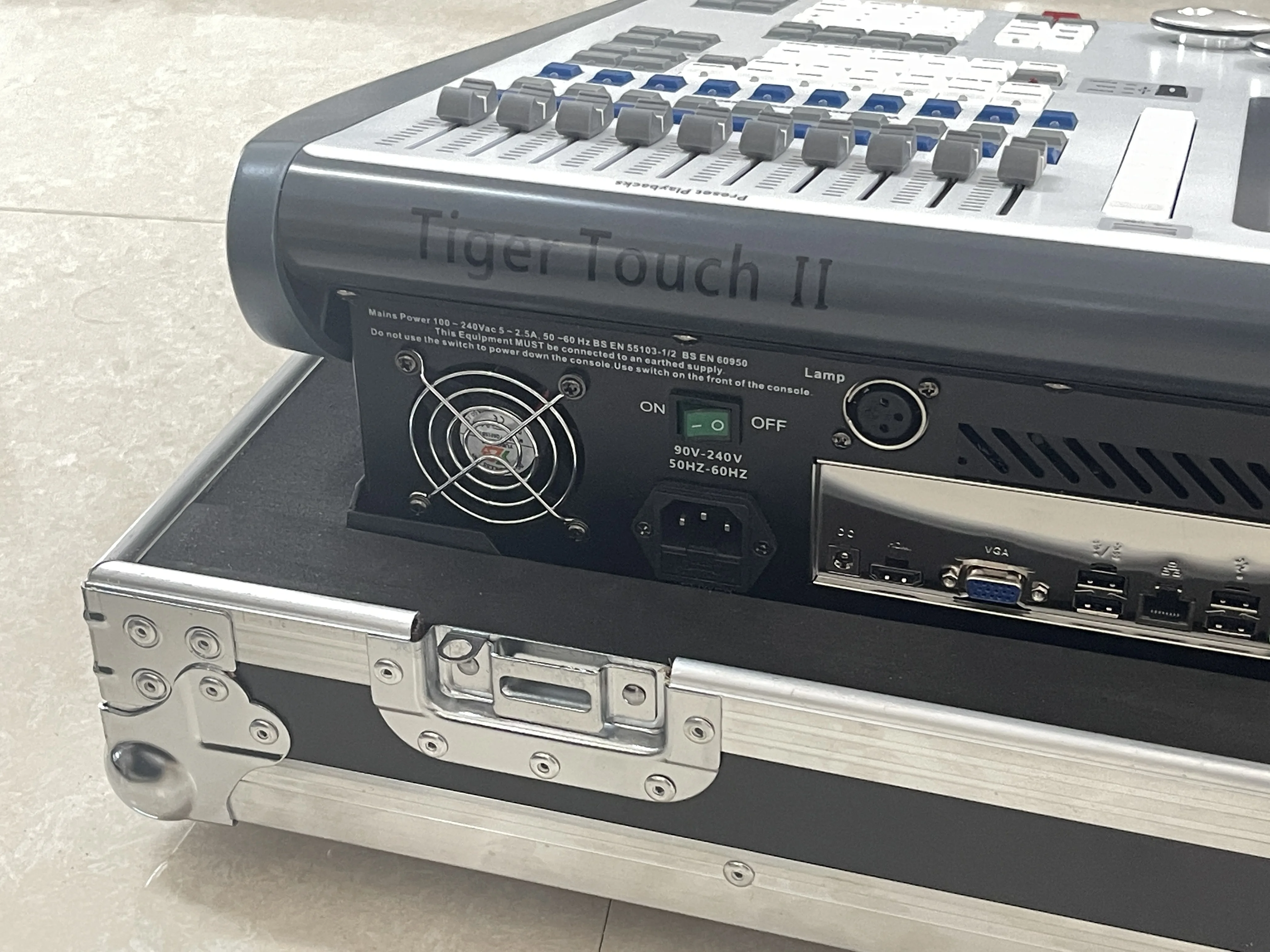 Распродажа тигровая консоль TT II ручной DMX контроллер для сценического освещения движущаяся головка может и