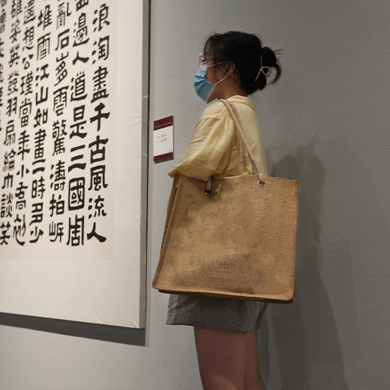 2024 Trendy Fashion Handbag Wholesale Hemp Shopping Grocery Promotional Jute Bag Korean Tote Burlap Gift Bags for Adults