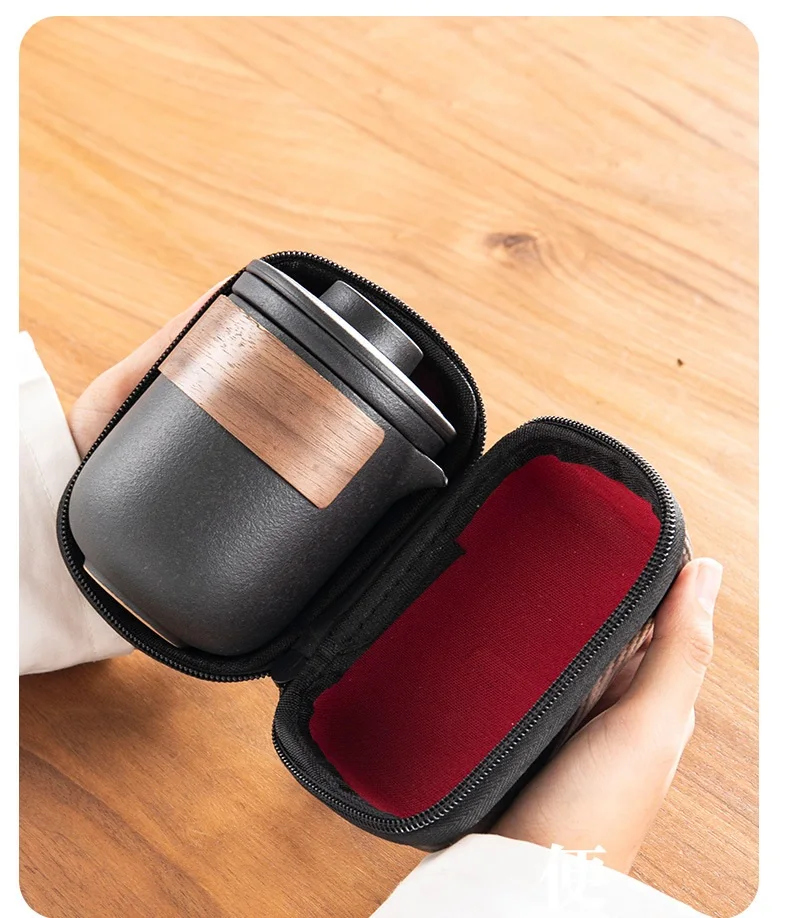 Mini Portable Travel Gongfu Kungfu Tea Pot Ceramic Tea Set with One Teapot and Four Cups for Home Office