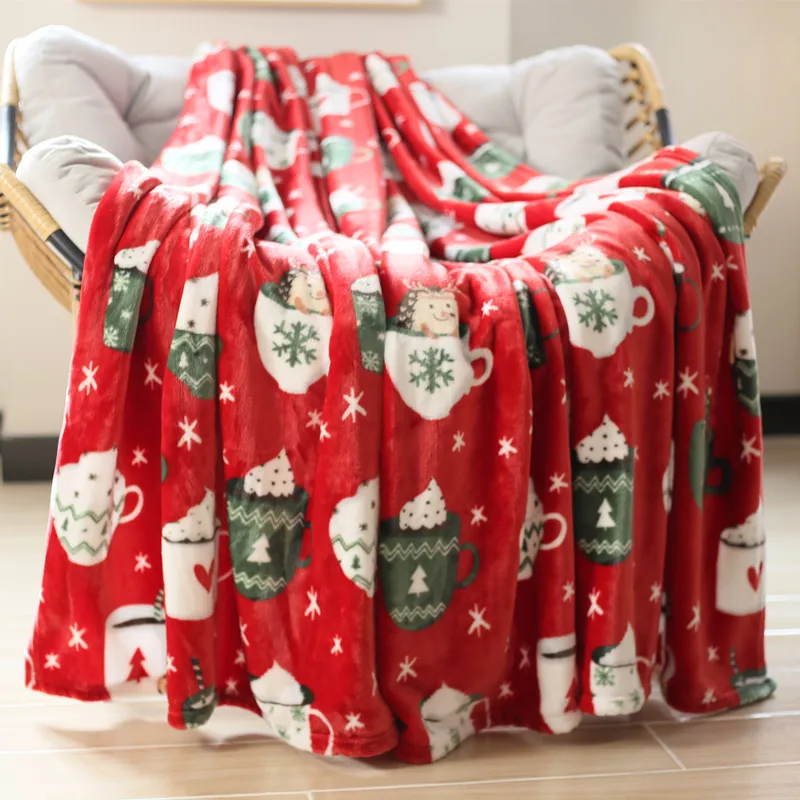 Fashionable Customized Wholesale Thick Milk Cow Digital Printed Throw Polyester Soft Blankets Christmas Flannel Blanket