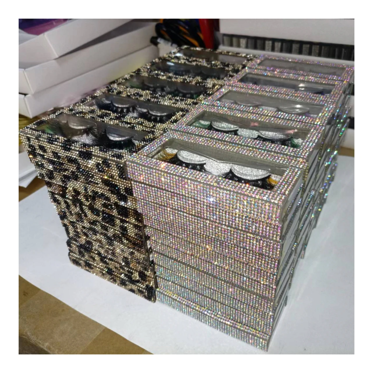 Glitter color mink eyelash fluffy 3d mink lashes wholesale custom mink eyelashes diamond package box