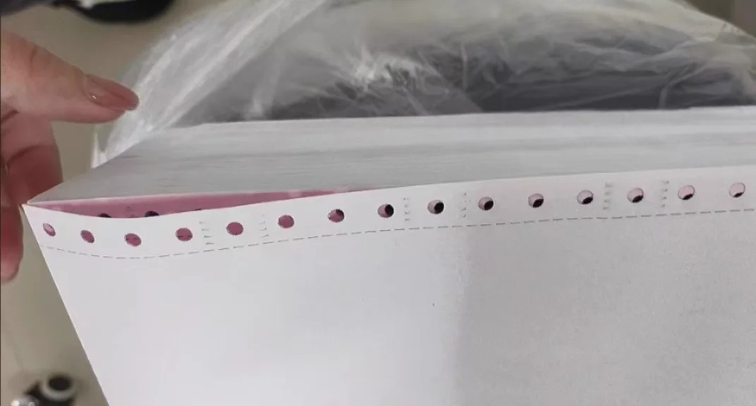 Wholesale Perforated Computer Typing CB CFB CF Continuous Copy Ncr Carbonless Paper A1 for Dot Matrix Printer Paper