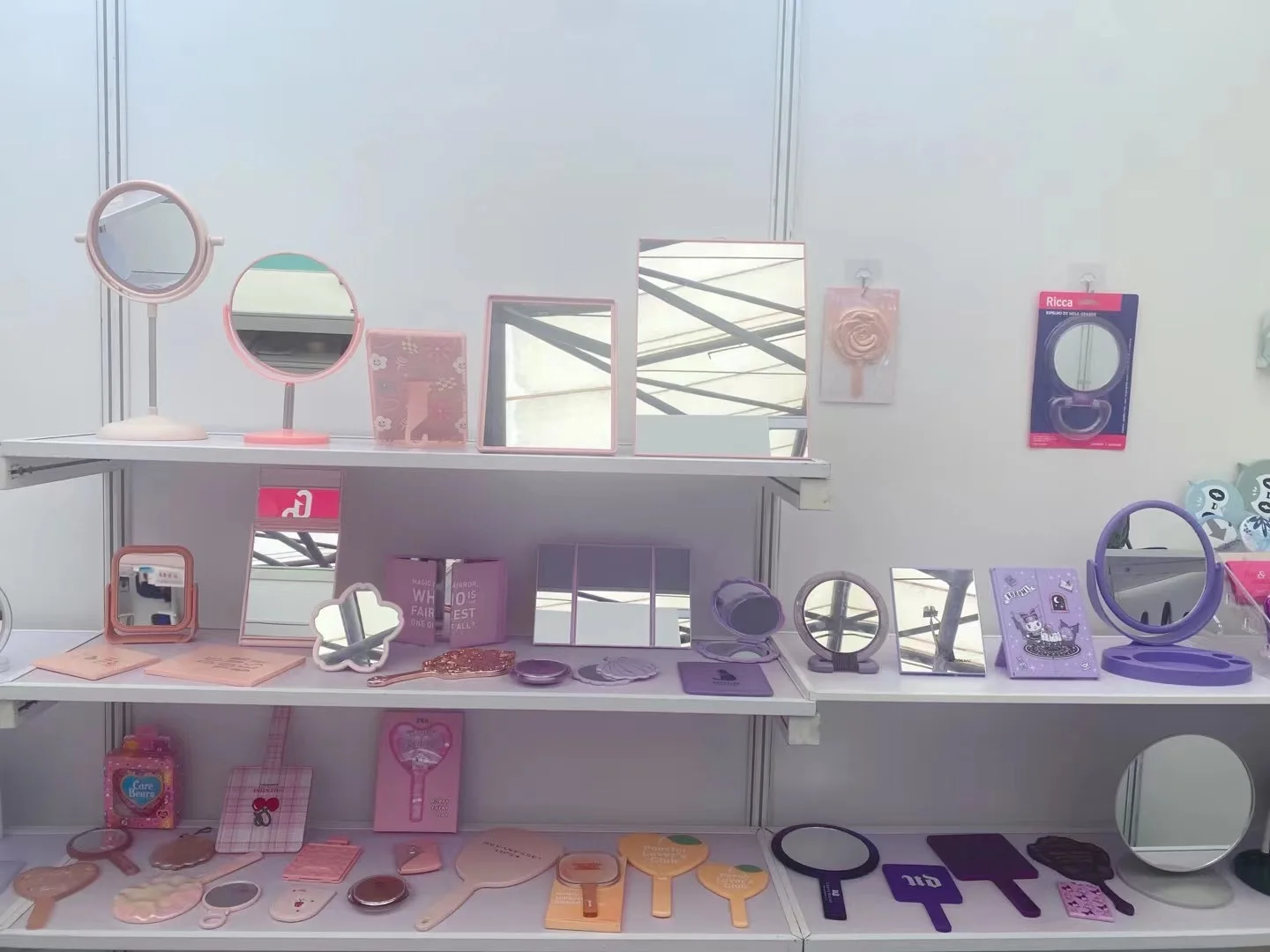 Custom mirror gift any color any shape mini compact mirror diy logo square round shape pu metal plastic small makeup mirror