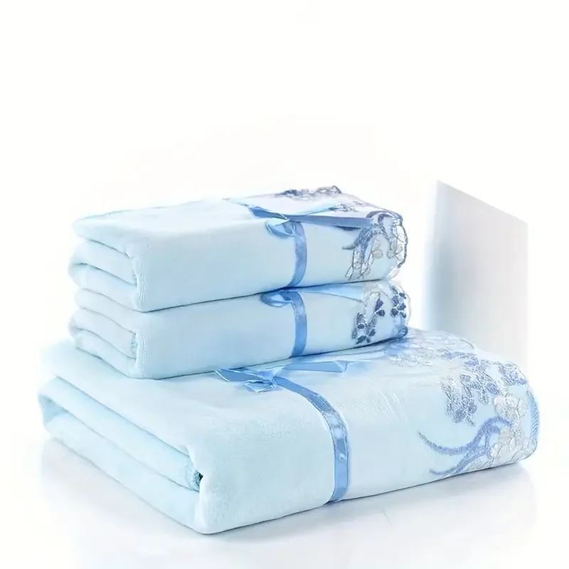 China Factory Wholesale 100% Cotton Luxury Jacquard Embroidery Border Bath Towel With Lace for