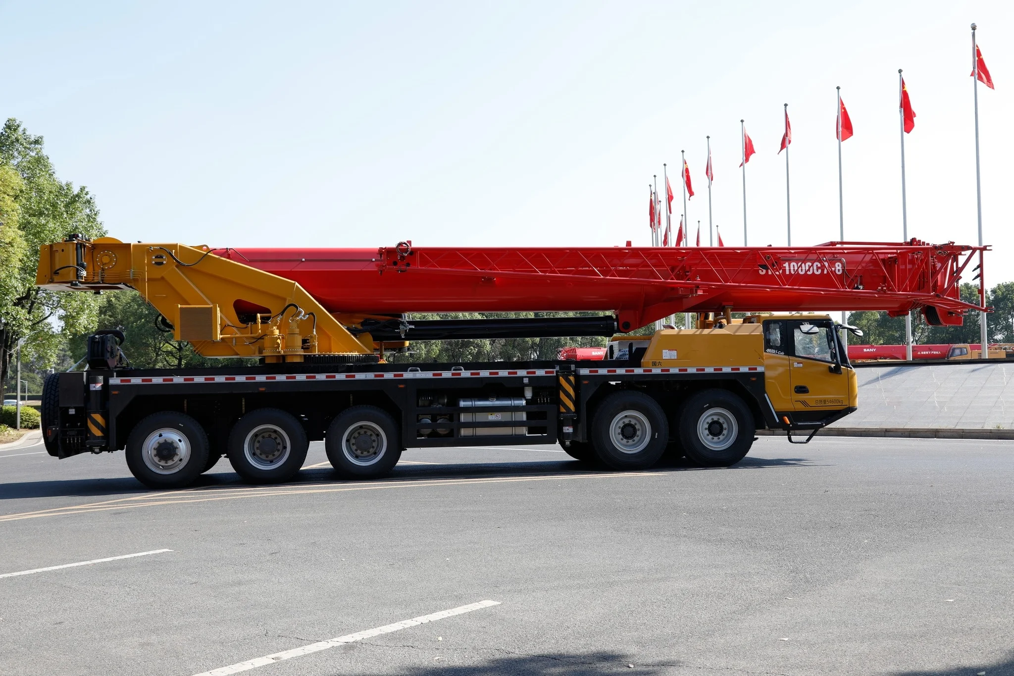 Made in China Heavy Duty Hoist Crane 25t STC250C Truck Crane with Good Performance