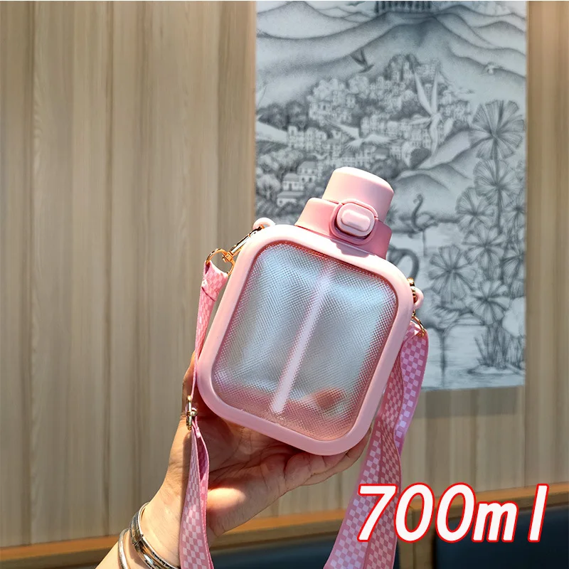 Hot Sale 700ml Creative Cute Square Plastic Sports Water Bottle For Kid Student Girl With Back Strap And Lid