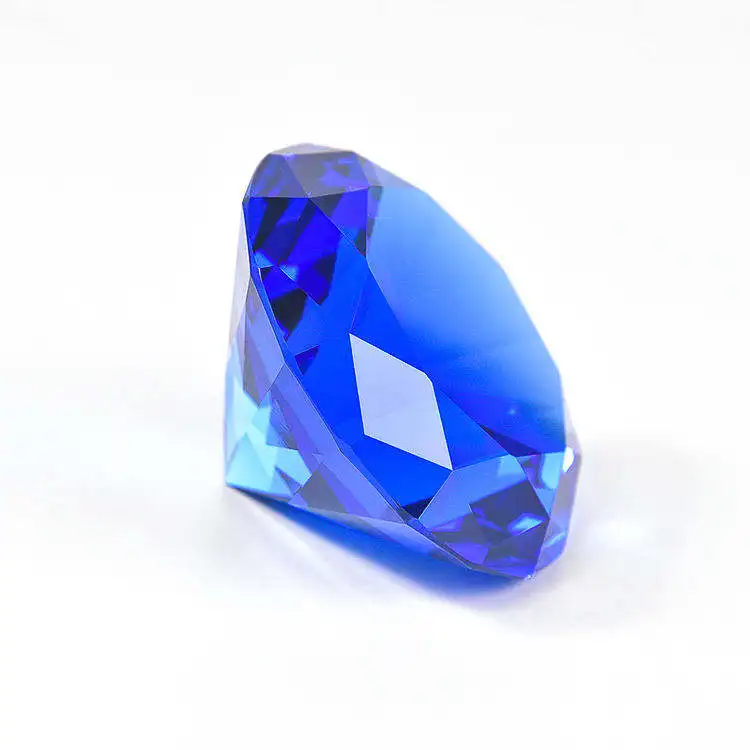 2023 оптовая продажа высокое качество Элегантные горячие продажи дешевые необычные мемориальные Хрустальные стеклянные алмазные украшения