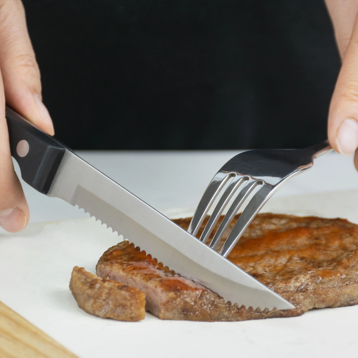 Ultra-Sharp and Never Require Sharpening Serrated Steak Knife set of 4 With POM handle