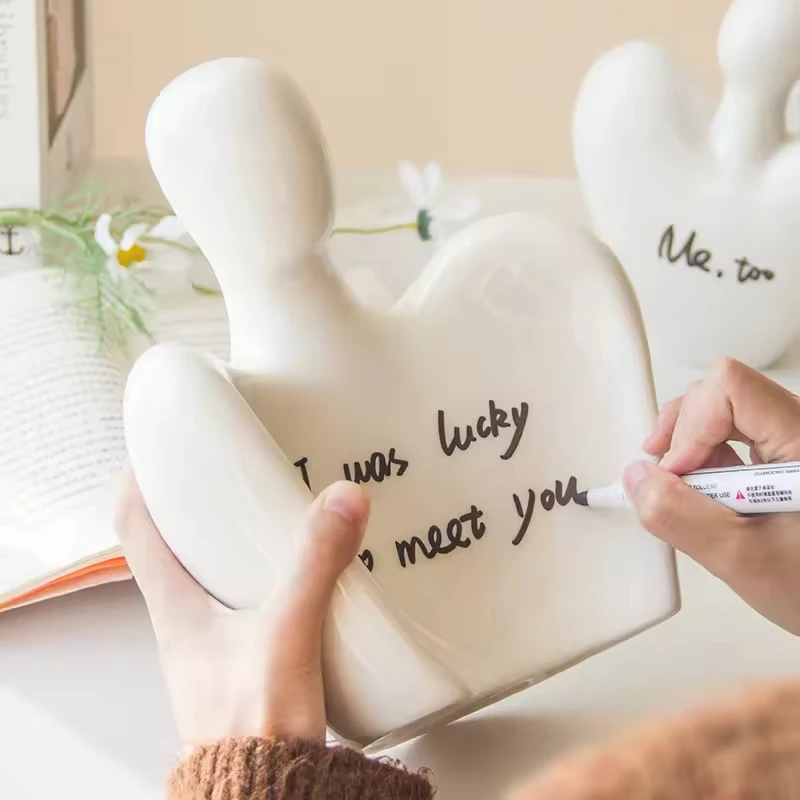 Love Couple Figurines Ornaments Abstract Hugged Lovers Statue Sculpture Ceramic Wedding Table Character Decoration