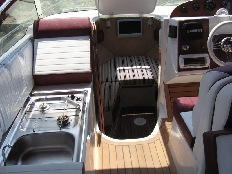 
PLEASURE BOAT FOR FAMILY SAFTER 850 SEAGULL FIBERGLASS BOAT 