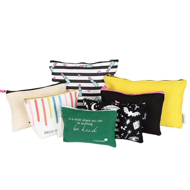 Косметичка на молнии