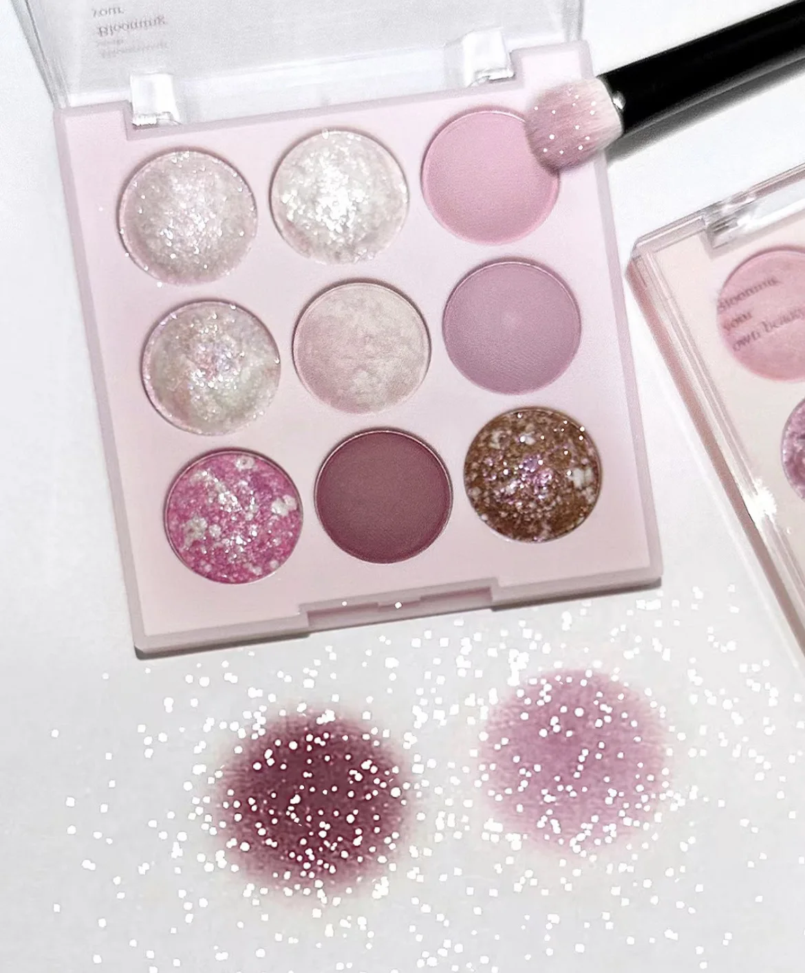 trending makeup products 2024 new arrivals 9 Colors Eye shadow Highlighter Blush Contour Oatmeal Rose glitter Eyeshadow Palette