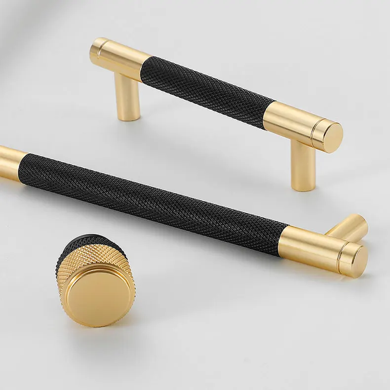 Nordic style light luxury transparent crystal handle wholesale cabinet door wardrobe handle zinc alloy three-color door handle