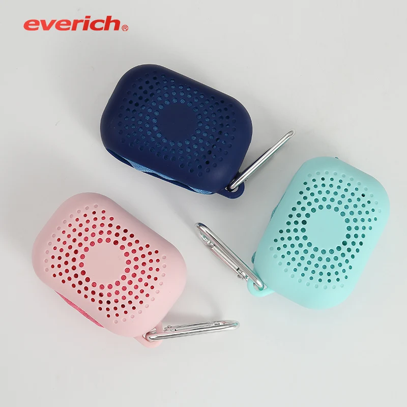 
 Портативное быстросохнущее полотенце Everich с силиконовым чехлом идеально подходит для активного отдыха  