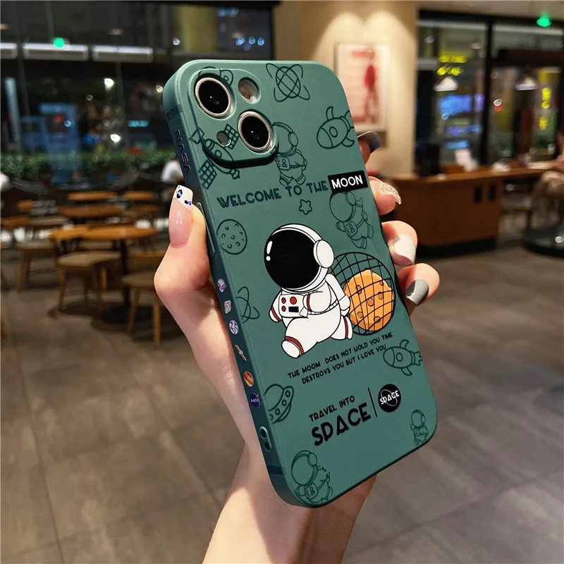Factory Custom Fashion Designer Cute Astronauts Cartoon Print Anime Phone Case Back Cover For 15 14 13 12 Pro Mobile Case