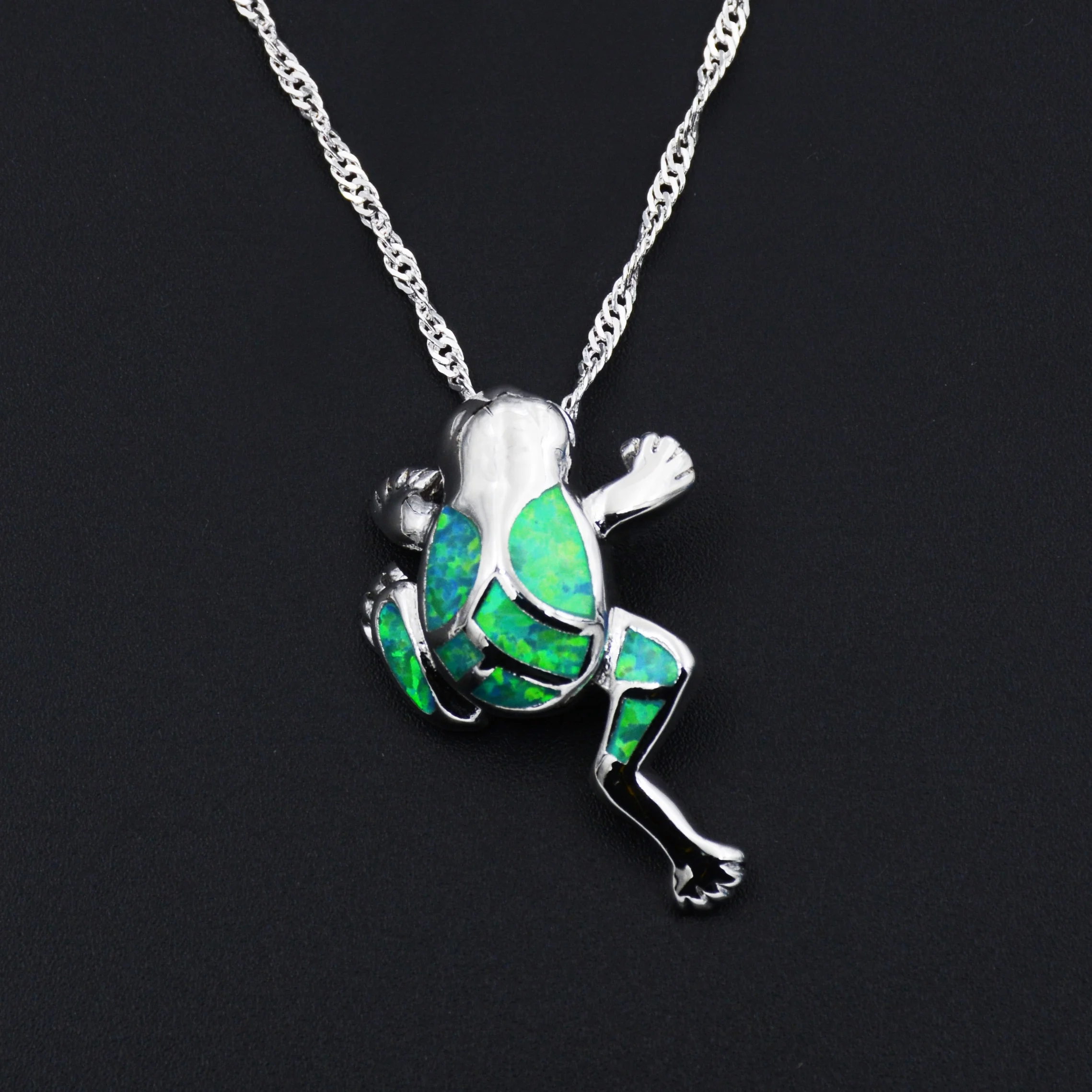 Jewelry Factory Wholesale Blue Green Fire Opal Frog Pendant Animal Necklace