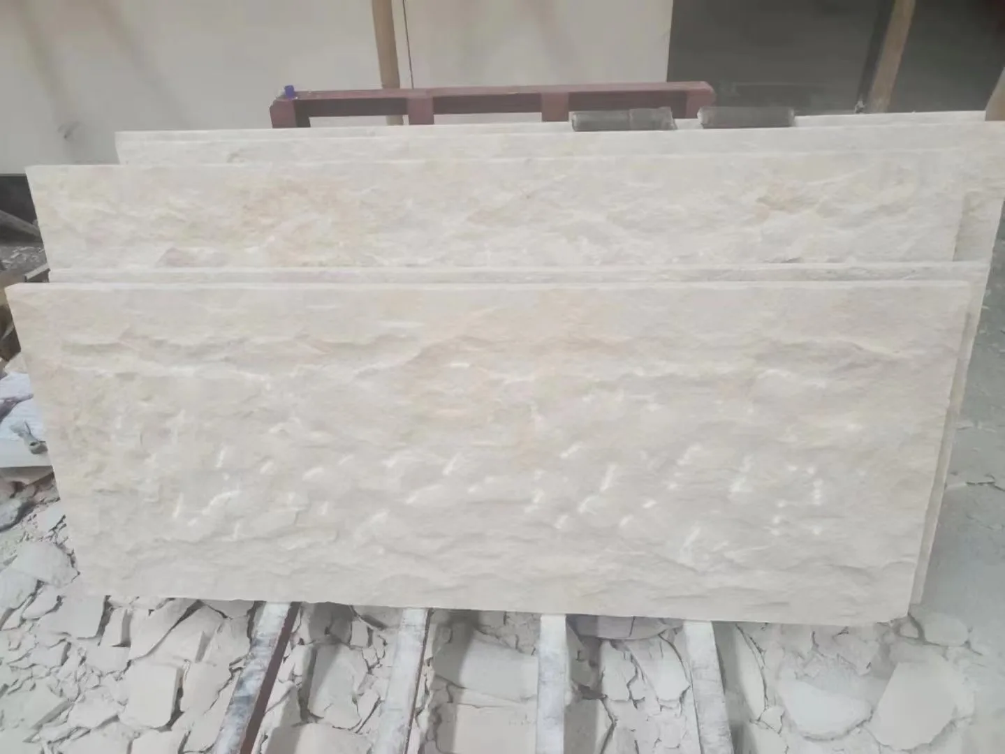 Jura beige limestone for walling and flooring exterior stone facade tile jura beige limestone price