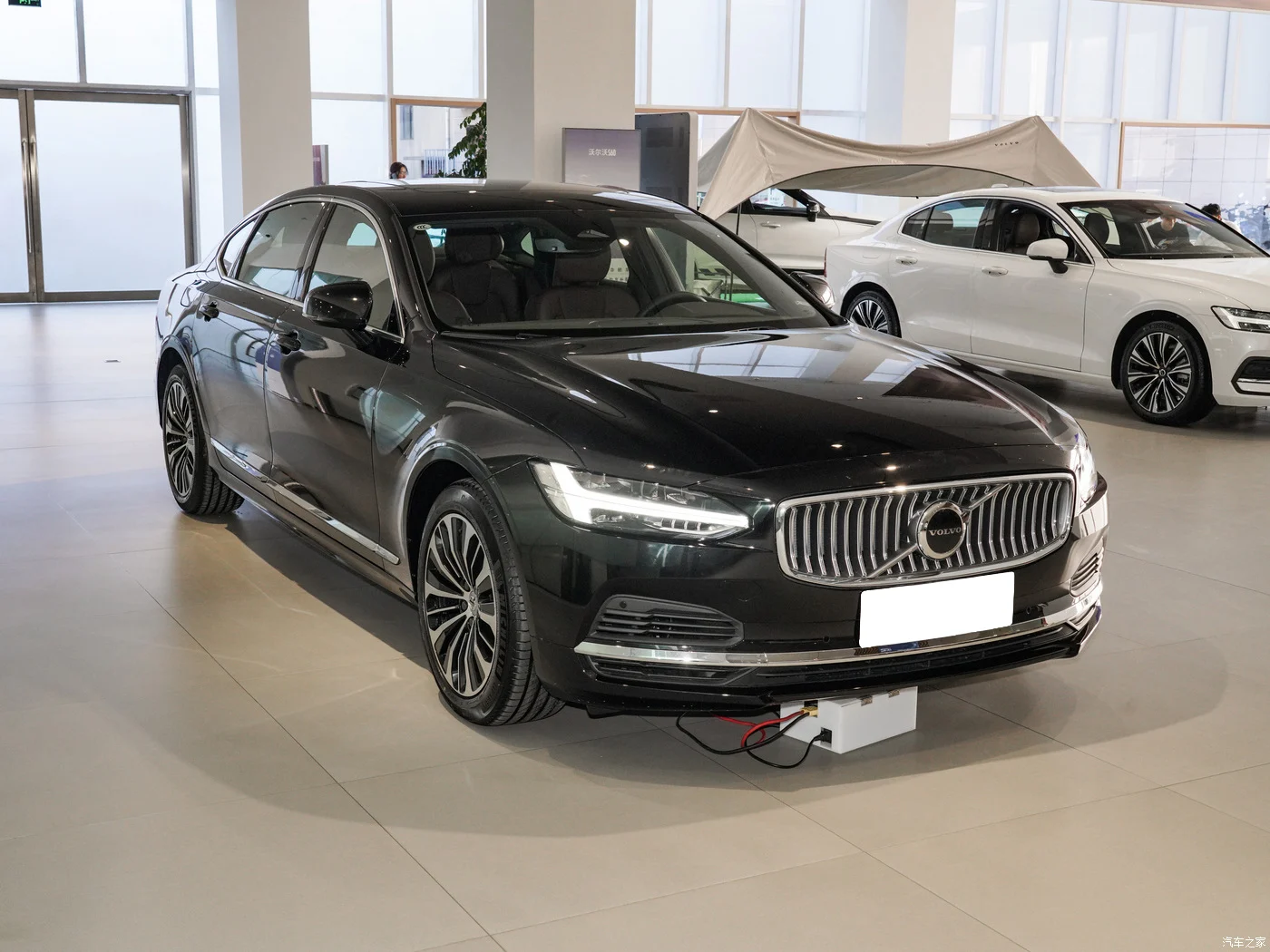 2024 Volvo S90 T8 2.0T 310 Horsepower AWD New Energy Vehicle Used Hybrid Medium Sedan