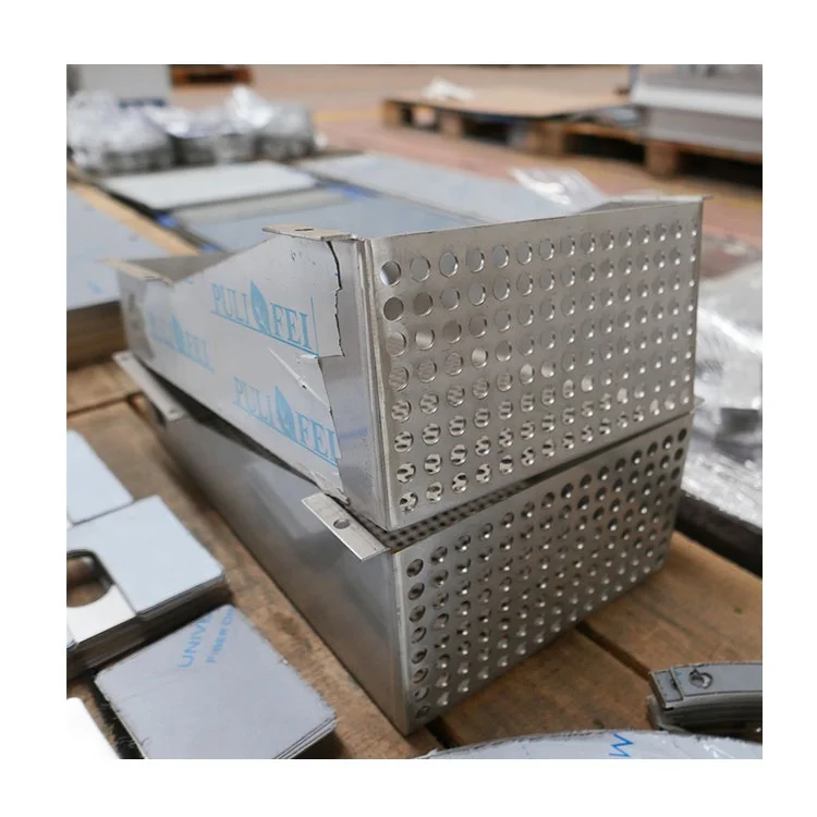 Изготовленные на заказ с порошковым покрытием перфорированный металлический лист пластина экран перфорированной металлической для украшения здания