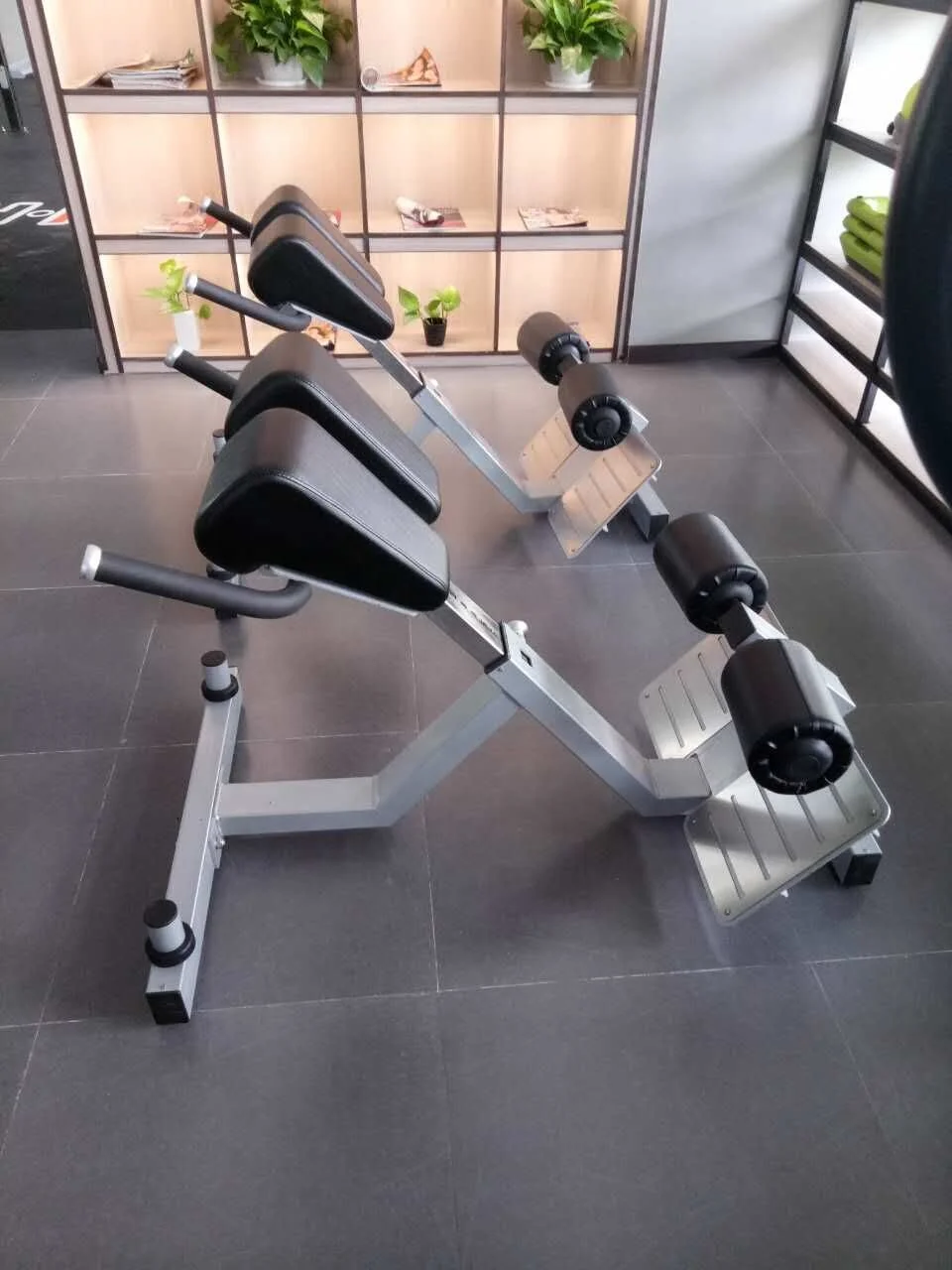 Commercial Seated Adjustable Arm Weight Scott Preacher Curl Bench Biceps Lifting Equipment 90 Degree OEM Preacher Curl Machine