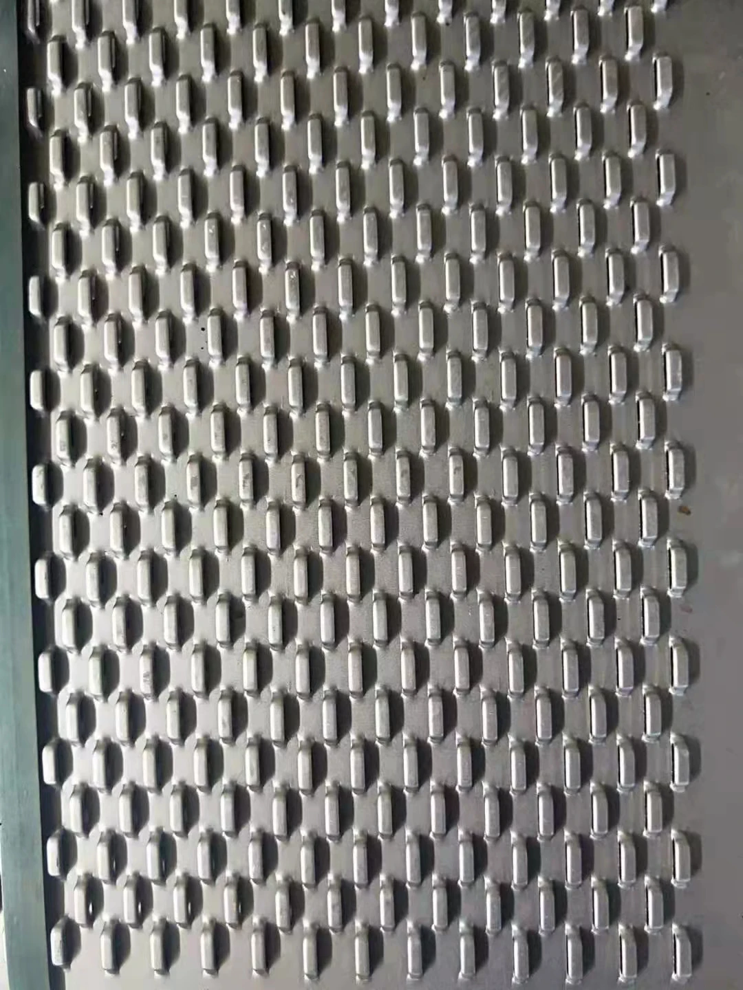 Perforated Copper Sheet punched metal screen/plate/panel/wire mesh made in china