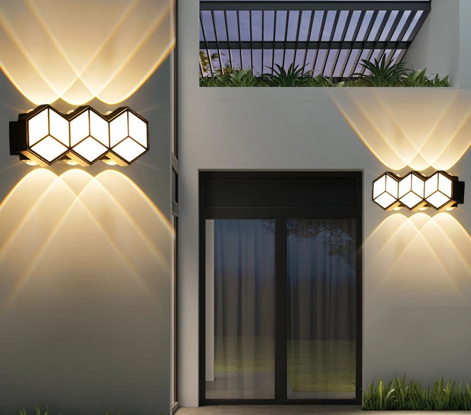 Waterproof IP65 220V Outdoor LED Courtyard Lamp Luxury Modern Outdoor Wall Lamp Up and Down