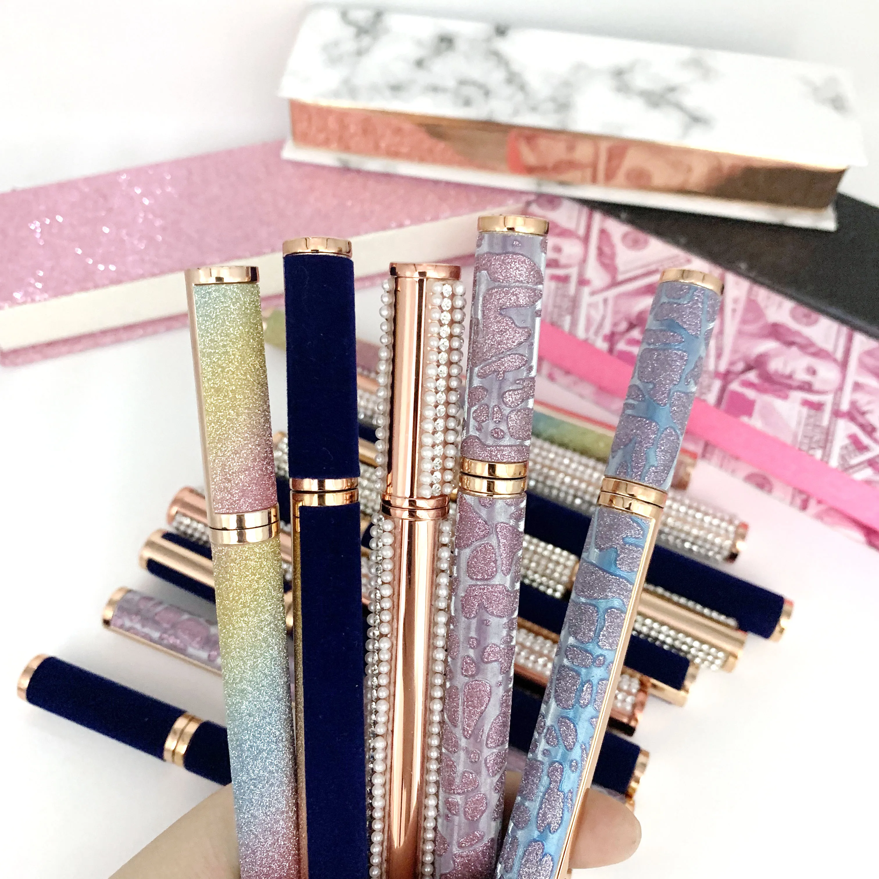 Quick-drying Black Eyeliner Pen Diamond Magic Eyelash Self Adhesive Eye Liner Pencil No Glue Waterproof Eyes Makeup Eyeliner