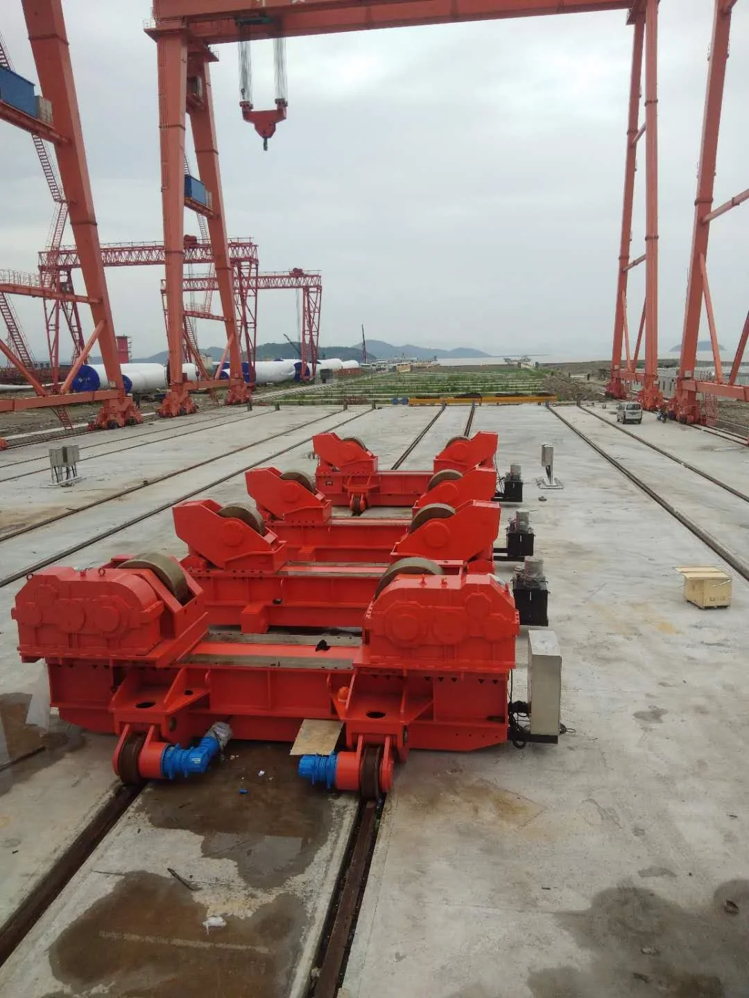 Yueda 10 ton welding rotator adjustable tank rotator automatic pipe rotator welding