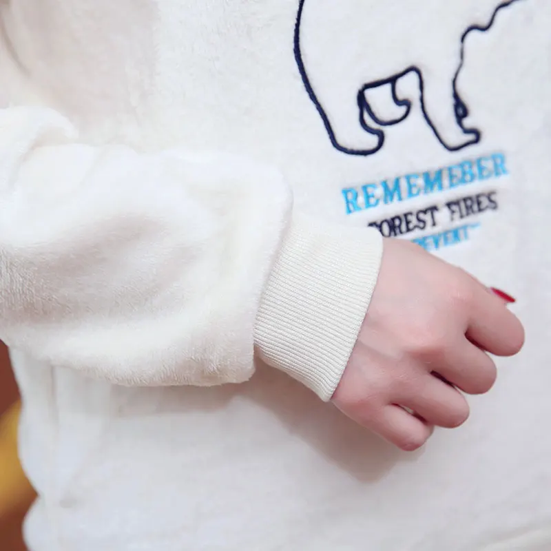 New product winter 2 pieces set best selling Lovely cartoon soft flannel fleece pajamas women Thermal