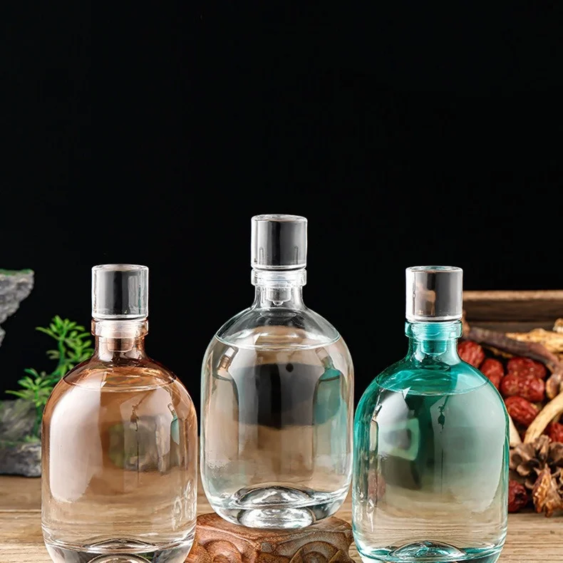 Round Lovely 100ml 250ml 500ml 1000ml Ice Wine Alcohol glass whisky bottle with stopper color can be customized