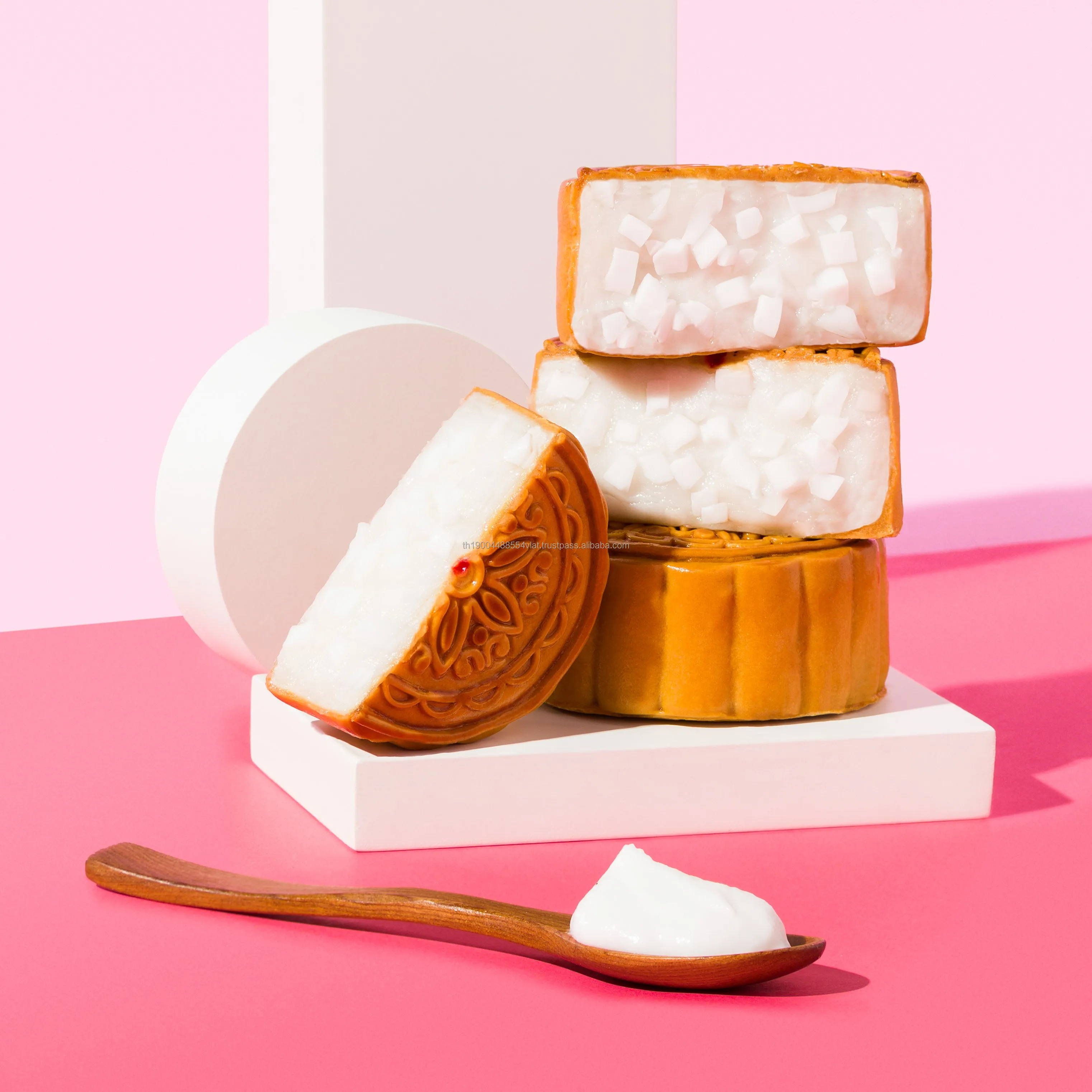 Fresh Young Coconut Milled Coconut Cream Sweet Coconut Food Ingredient Food Mixer for Bakery Agricultural Thai Product