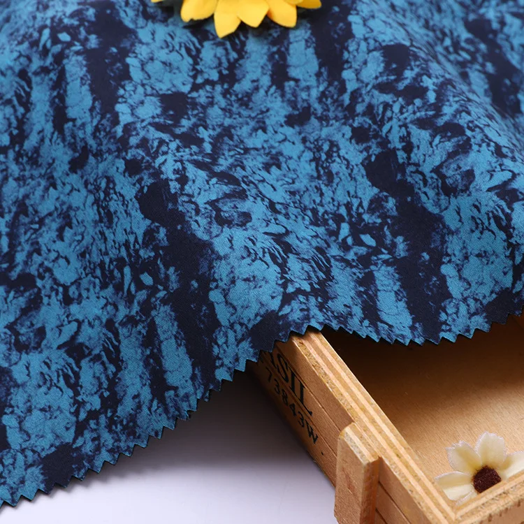 100D printed four-sided stretch fabric bonded fleece Windproof and waterproof thermal fabric Windproof and waterproof thermal