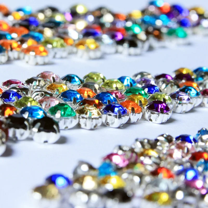 BWEAR Round Colorful Glass Chaton in Gold Prong Sew On Strass Beads Crystals Rhinestones With plated Flatback Claw For Clothing