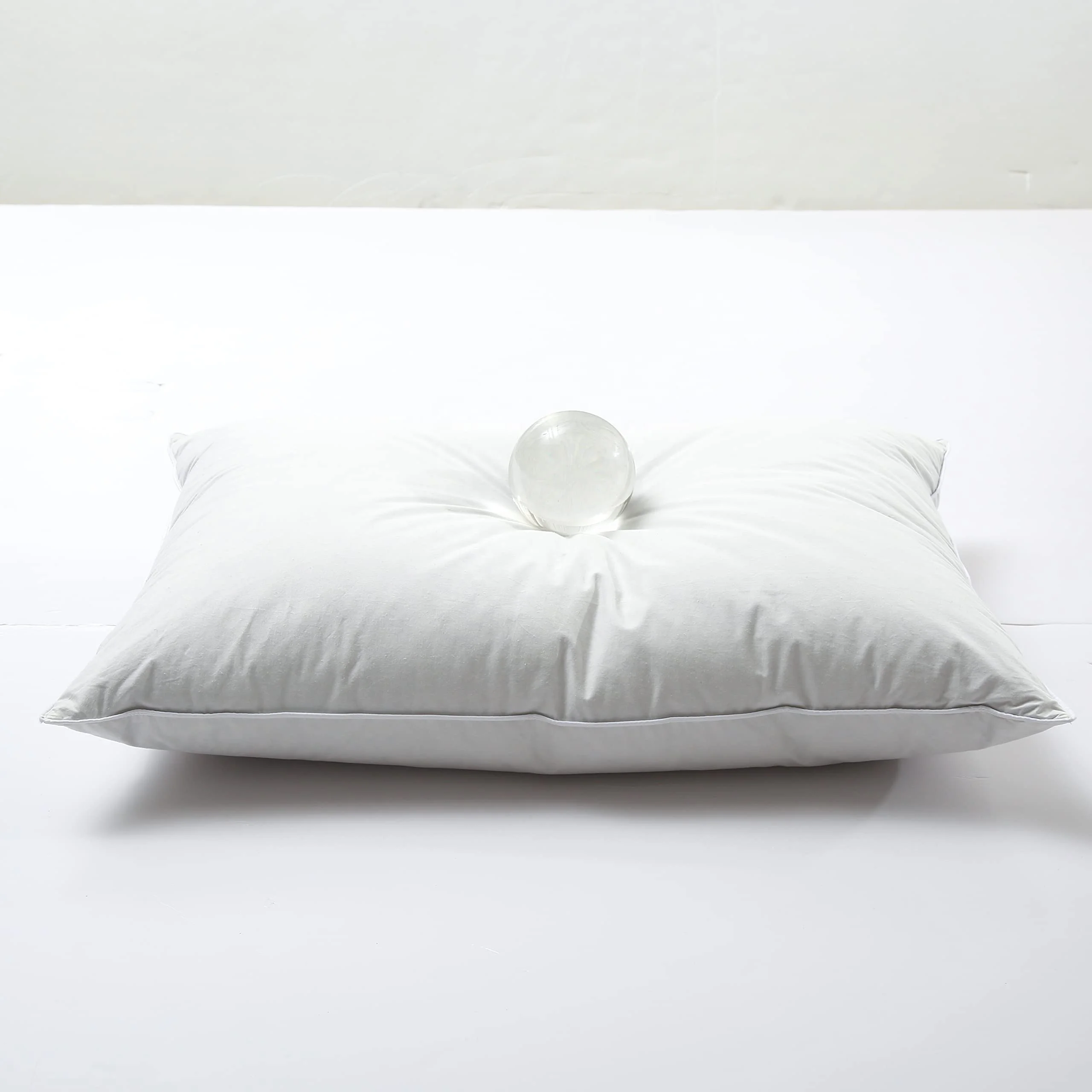 100% Downproof Fabric Durable Winter Soft Manufacture Classic Down Pillow Pillows Wholesale Pillows