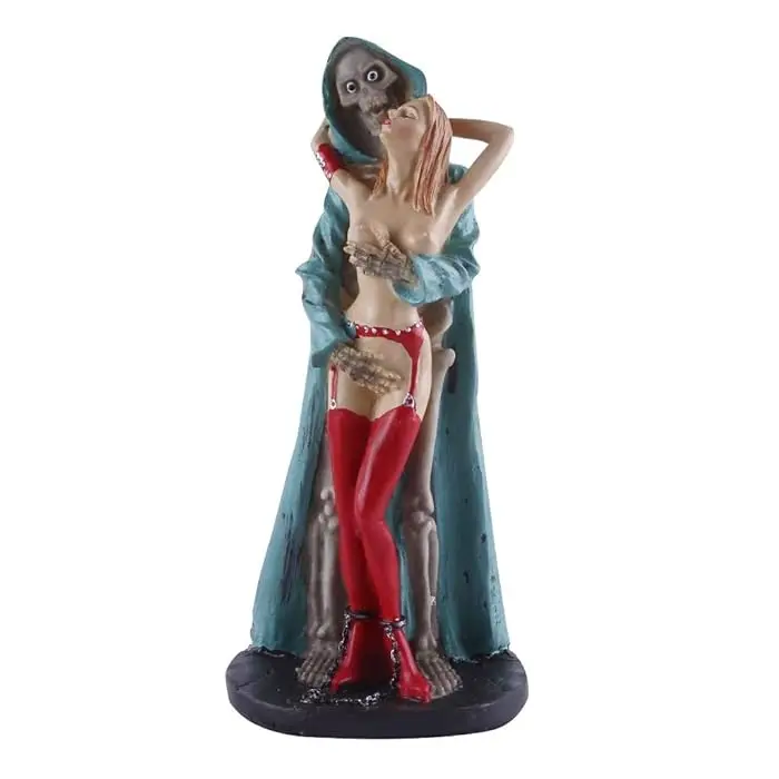 Halloween Party Decor Day Of The Dead Skeleton Statue Resin Skull Ghost Hugging Beauty Sexy Statue