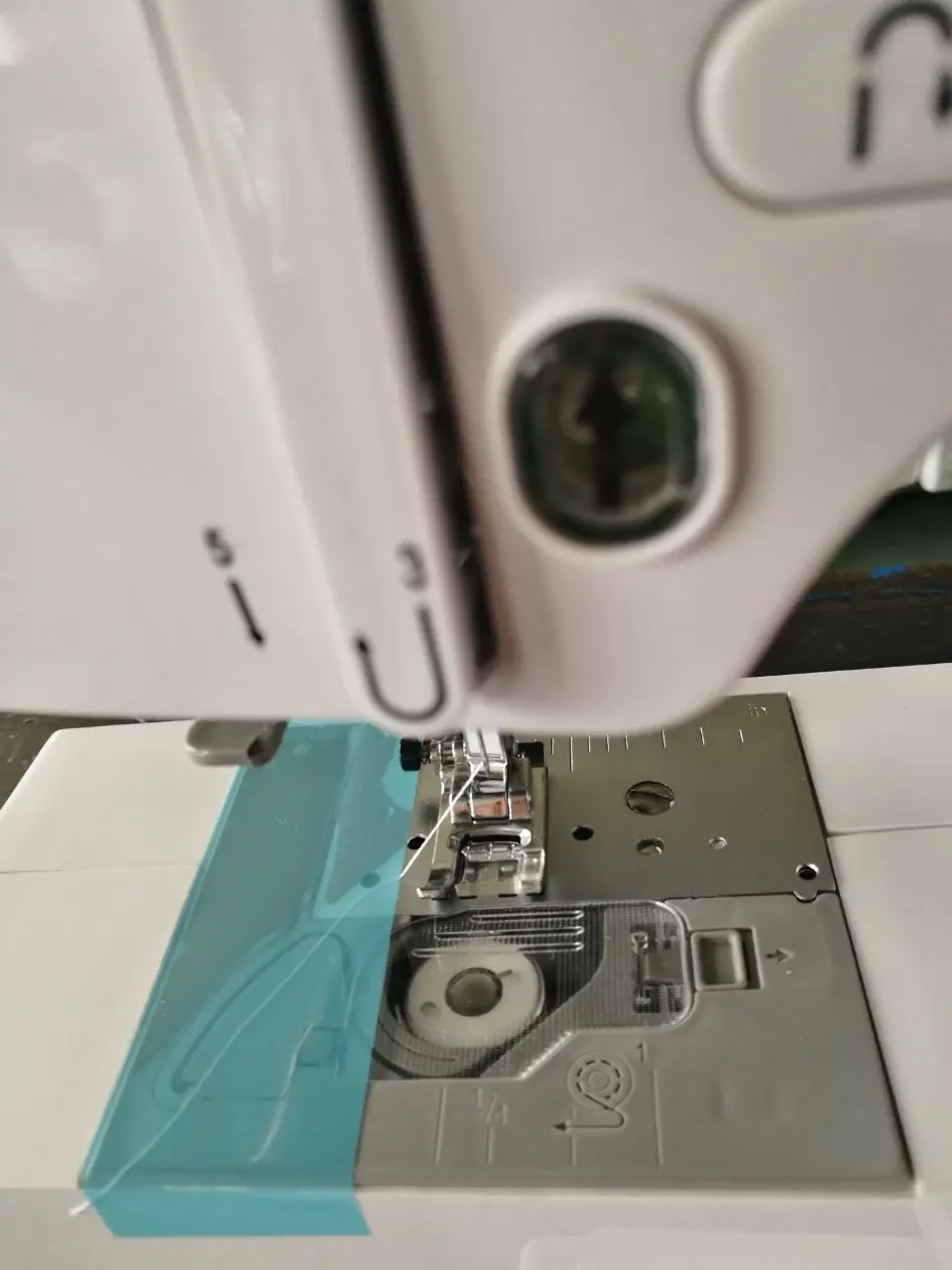 ZY1950N zoyer бытовые вышивальная машина с внутренней компьютерная вышивальная машина для шитья для домашнего использования