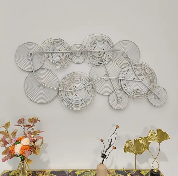 Light luxury metal wall decoration creative iron hollowed out three-dimensional wall decoration