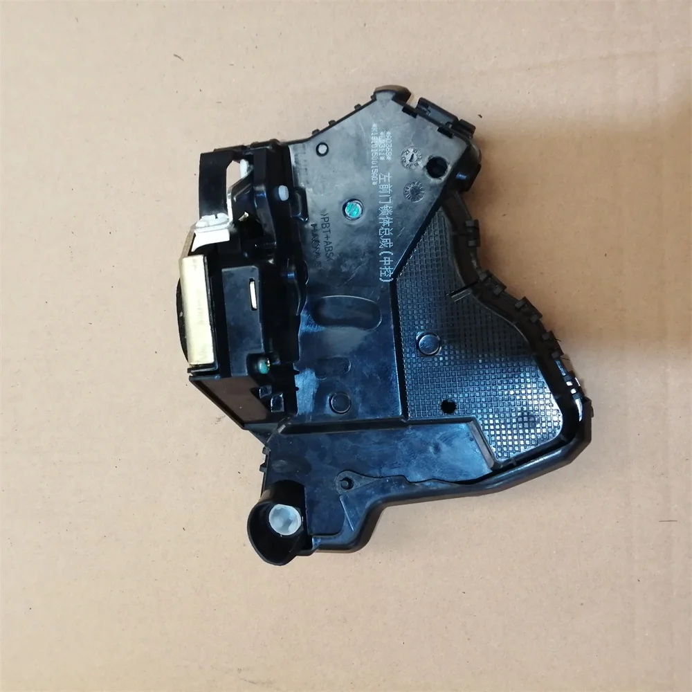 K1610150015A0 Left front door lock body assembly hot sale spare part foton left front door lock body assembly with high quality