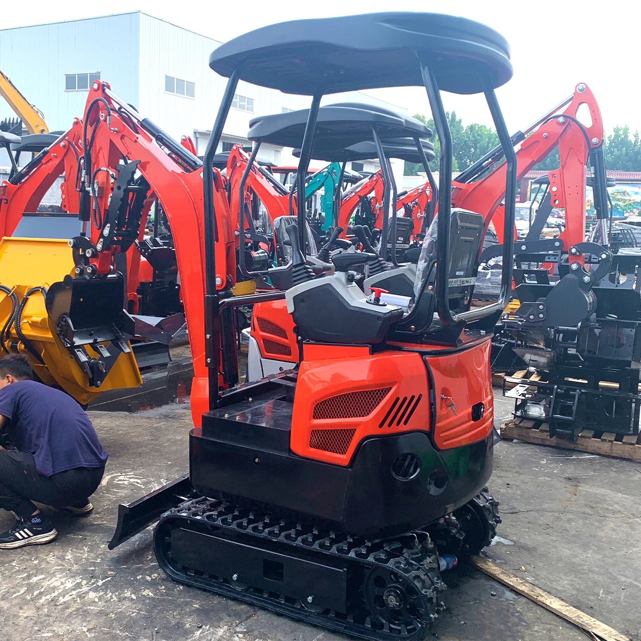 China factory direct sale 3 tons small diesel excavator with cheap price Home lawn mower crawler mini excavator