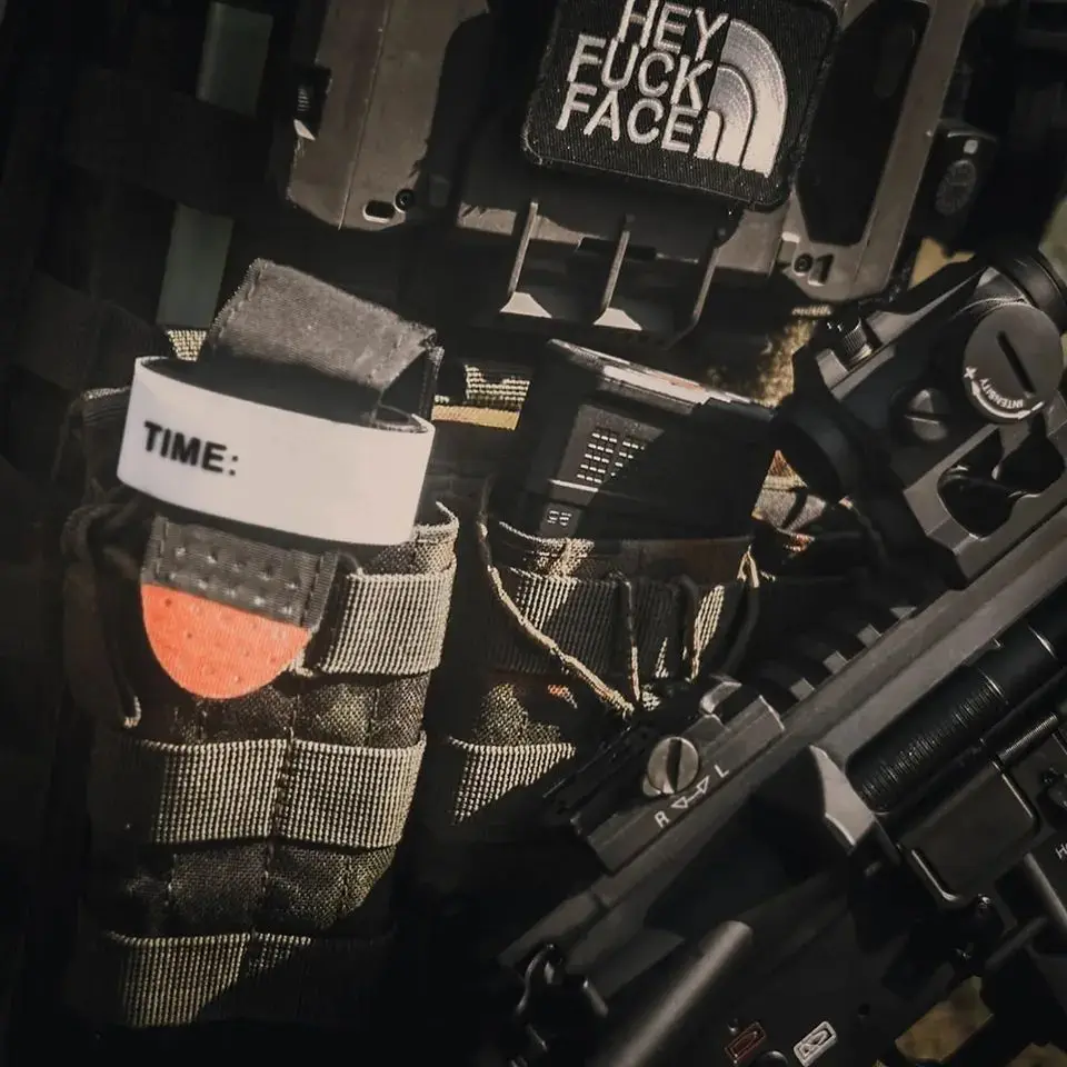 Custom Black Matte Metal Windlass CAT Tactical Tourniquet With Pen For Outdoor Medical Emergency First Aid