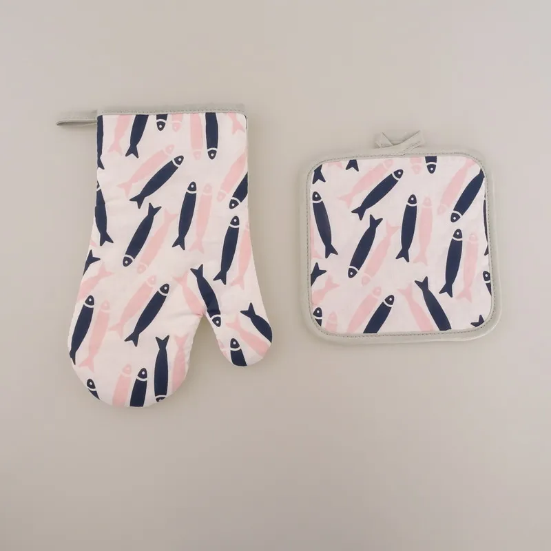 Heat resistant oven mitten custom LOGO printed kitchen BBQ oven glove pot holder set cotton new trend design