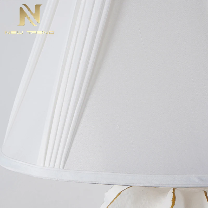 Elegant Style Indoor Decoration Restaurant Hotel Room Bedroom Resin Fabric LED Table Lamp