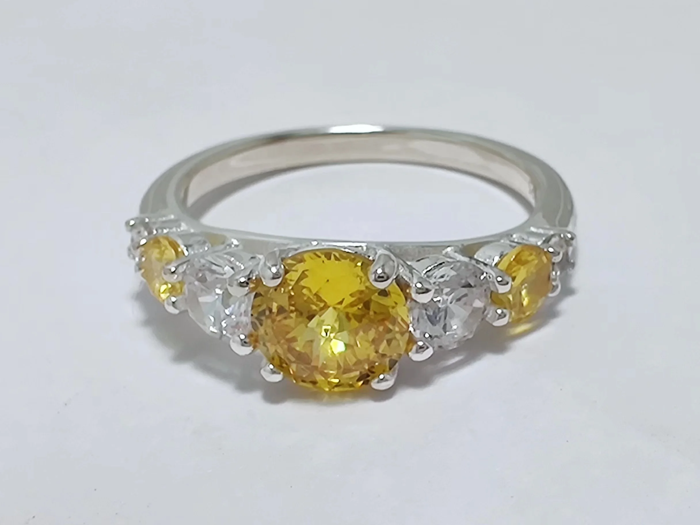 Fine Jewelry Brilliant Cut Silver 925silver Graduated CZ Canary Solitaire Promise Rings For Women