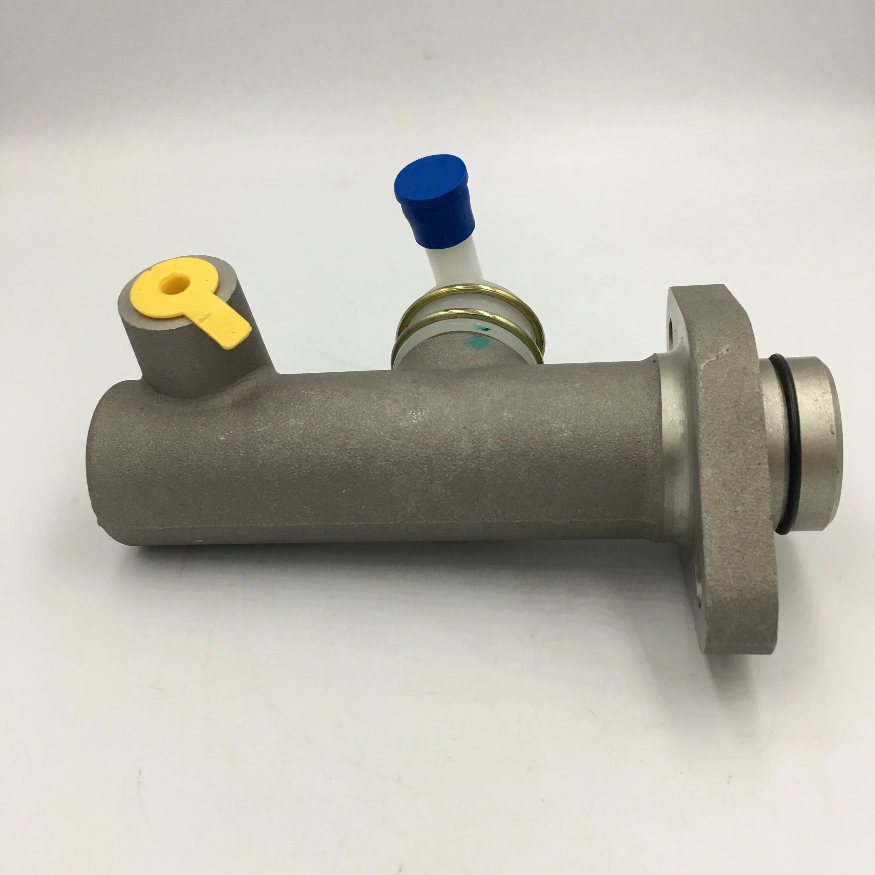 Clutch main pump and hydraulic clutch main cylinder are suitable for 163326