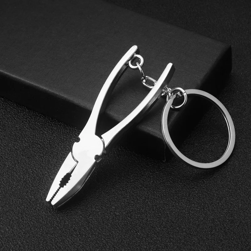 China Manufacturer Silver Key Rings Keyrings With Ring Mini Shovel Axe Saw Keychain